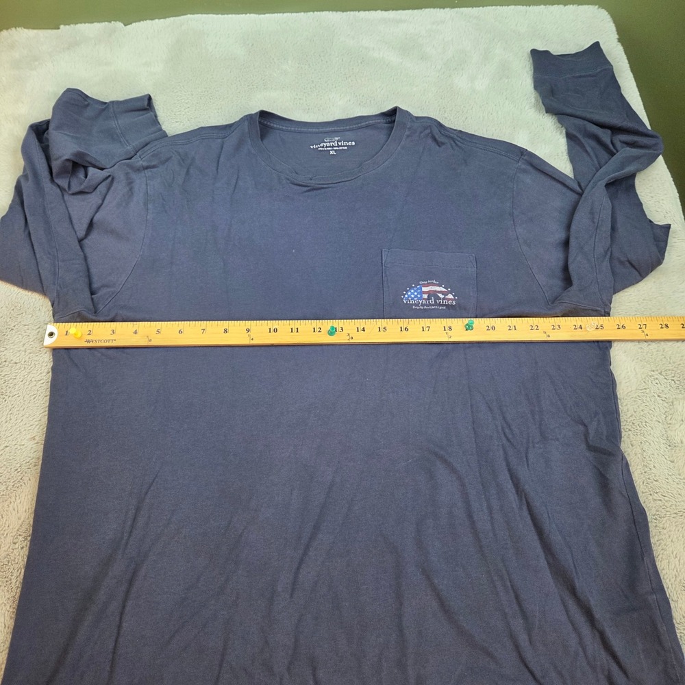Vineyard Vines Long Sleeve T-Shirt Mens XL Patriotic American Flag Whale Navy - Picture 3 of 6